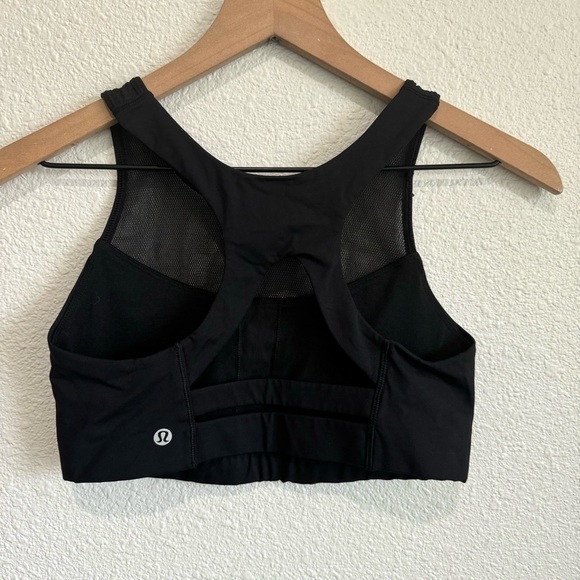 Lululemon Women's Size 8 Gear Up Bra Score Jacquard Black Luxtreme Mesh Workout - Picture 1 of 8